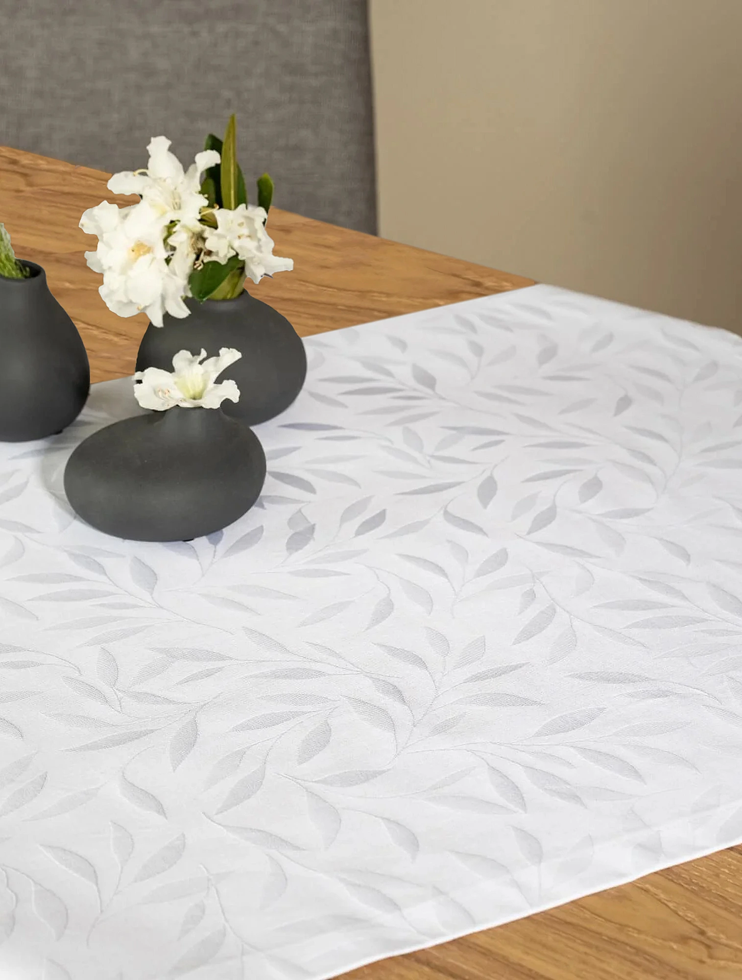 SND013003_1.jpg Botanical Jacquard Table Runner - Image 1